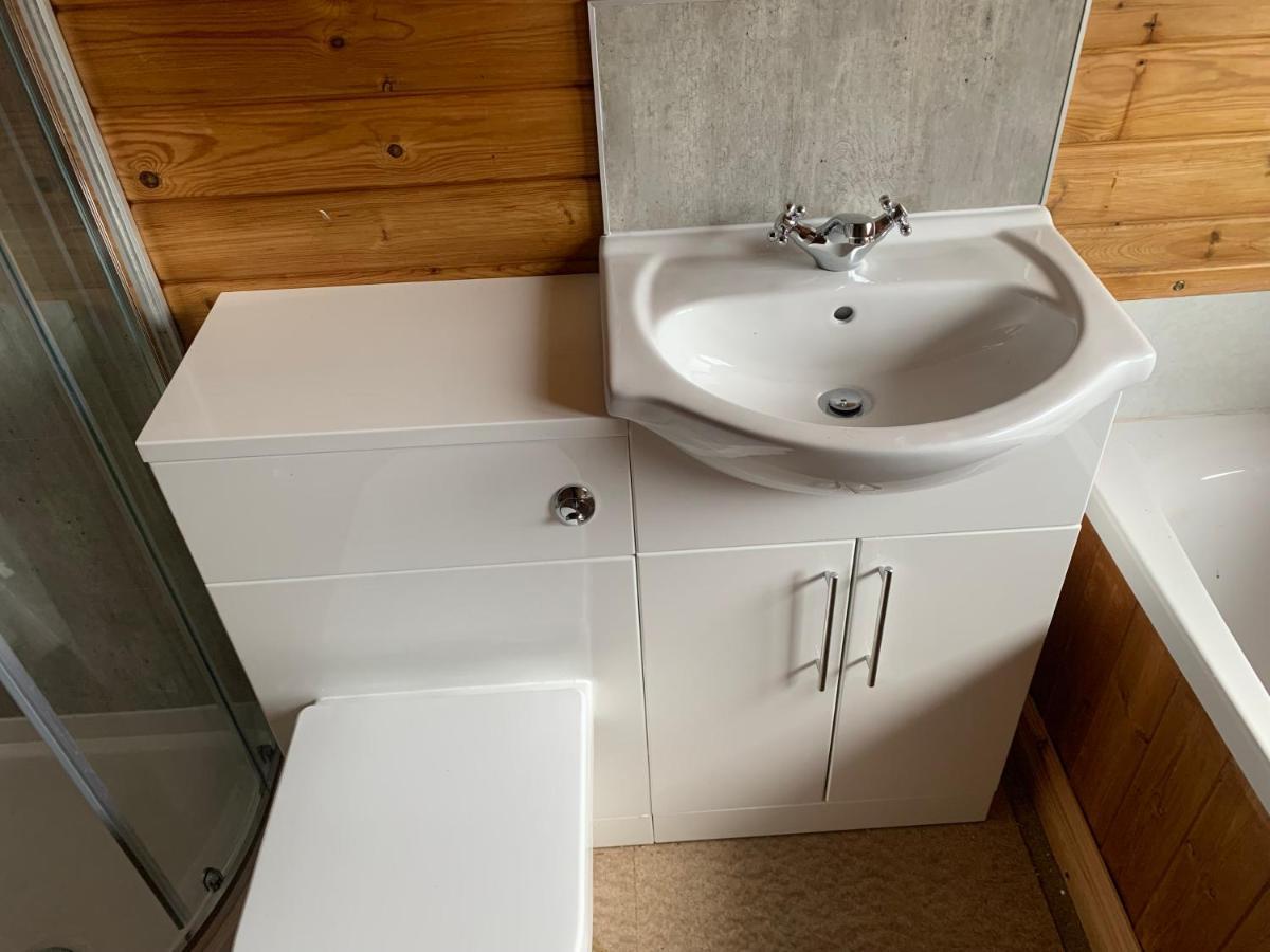 Immaculate 3-Bed Lodge In Хоик Экстерьер фото
